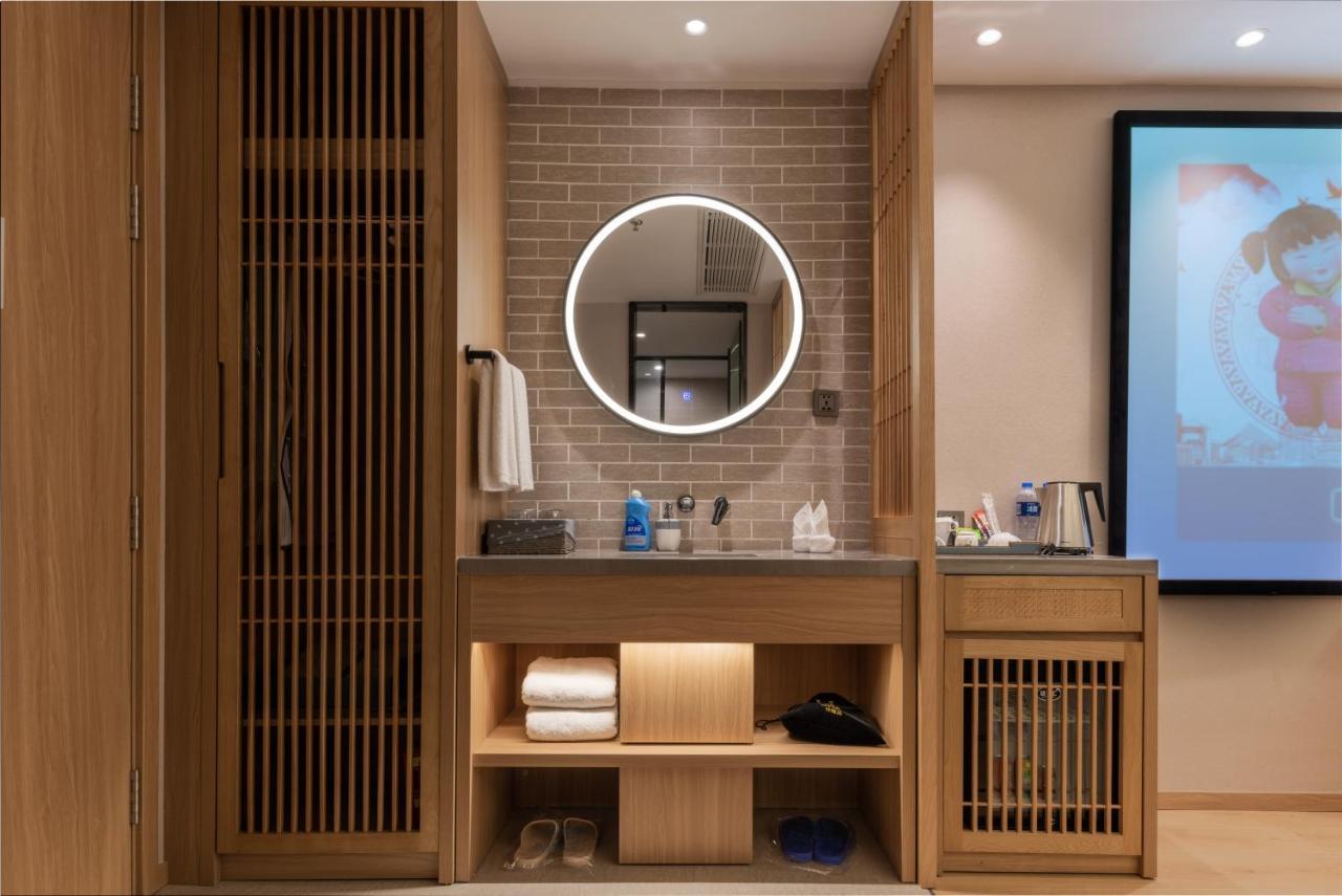 Mehood Hotel Chengdu Bagian luar foto