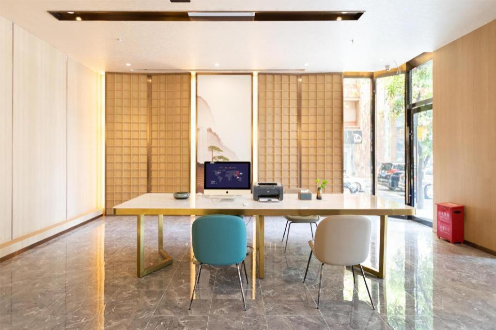 Mehood Hotel Chengdu Bagian luar foto